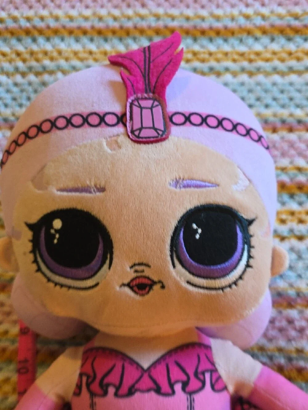 L.O.L. Surprise! Plush Doll Showbaby - Light Pink & Hot Pink.